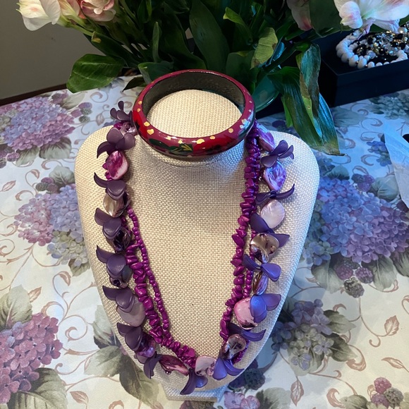 BEAD AND SHELL PURPLE TONES NECKLACE AND BRACELET - Picture 6 of 15